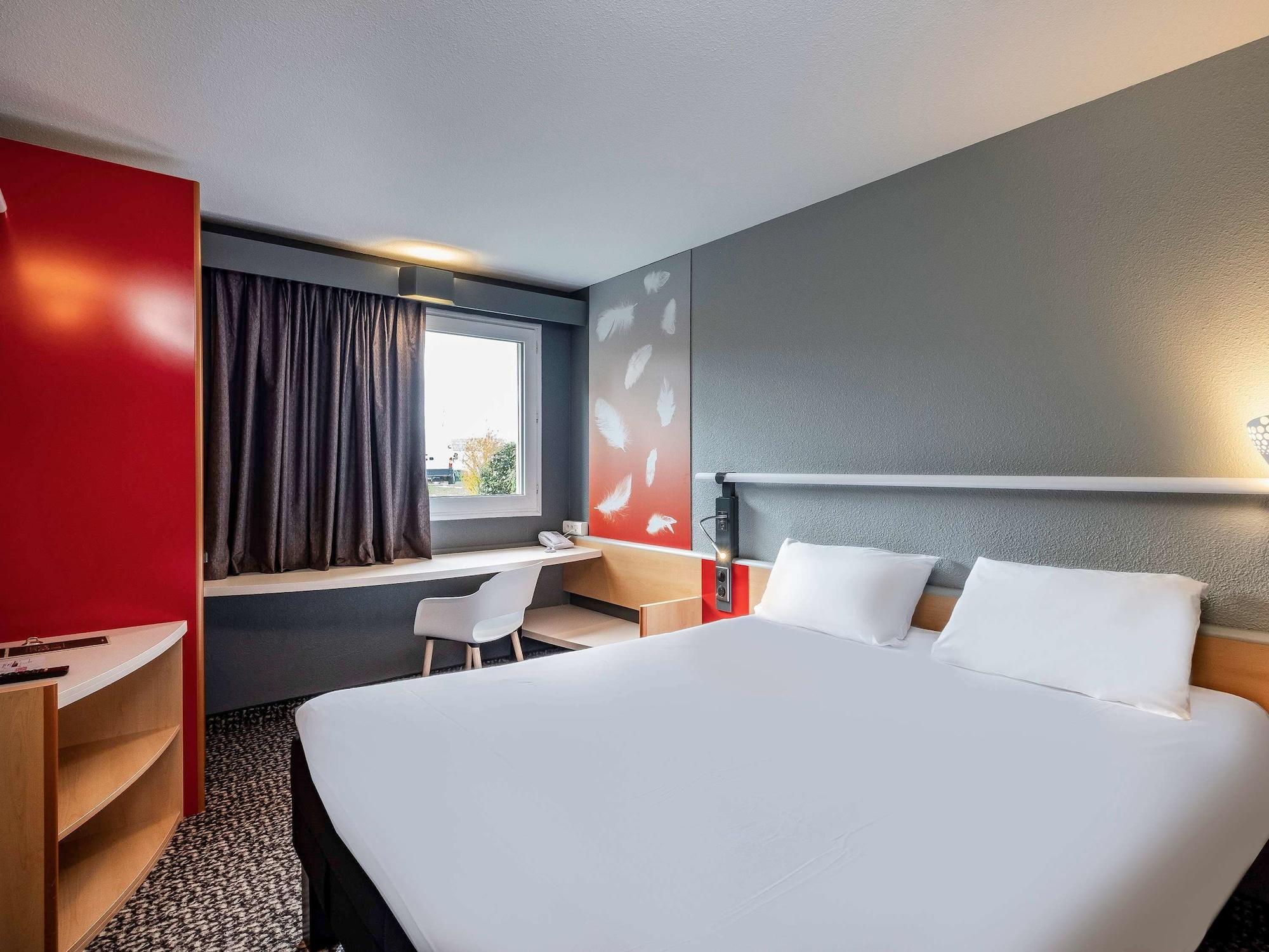 ไอบิส อ็องบวส Hotel อองบวส ภายนอก รูปภาพ