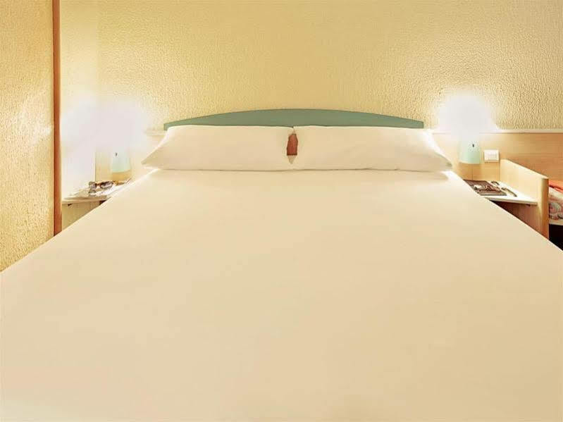 ไอบิส อ็องบวส Hotel อองบวส ภายนอก รูปภาพ