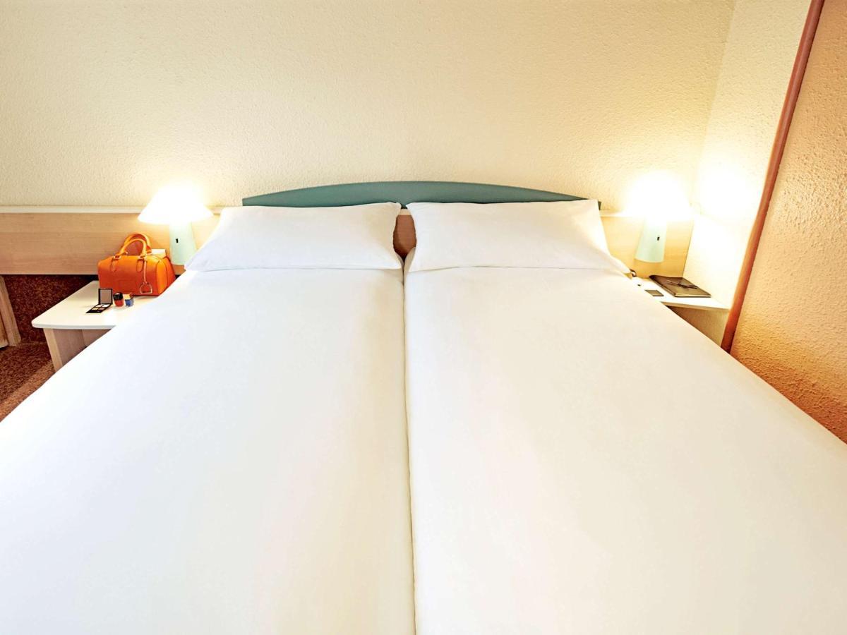 ไอบิส อ็องบวส Hotel อองบวส ภายนอก รูปภาพ